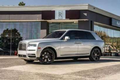 2019 Rolls Royce Cullinan  for sale  photo 2