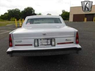 1985 Cadillac Fleetwood 4dr for sale  photo 1
