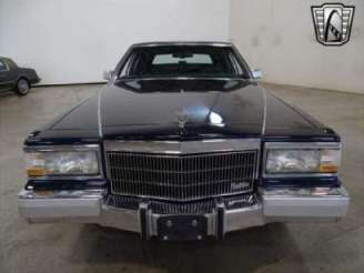 1991 Cadillac Brougham 4dr for sale 