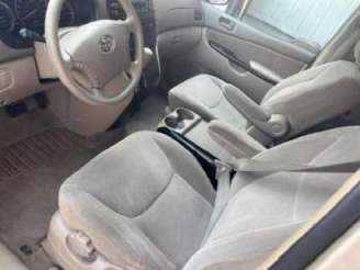 2004 Toyota Sienna LE for sale  photo 3