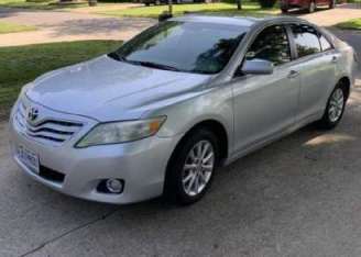 2011 Toyota Camry XLE for sale  photo 2
