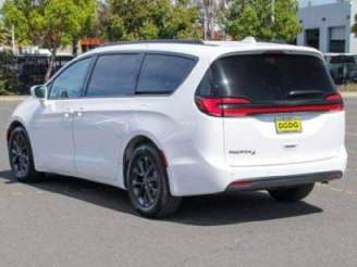 2022 Chrysler Pacifica Touring L for sale 