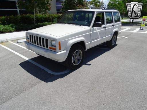 2000 Jeep Cherokee Classic for sale 